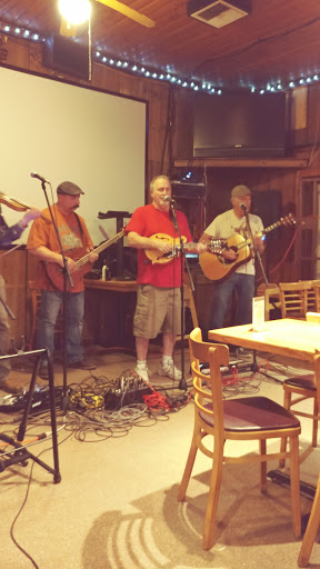 Pub «Wooden Nickel Pub & Eateries», reviews and photos, 1610 Pine St, Silverton, OR 97381, USA