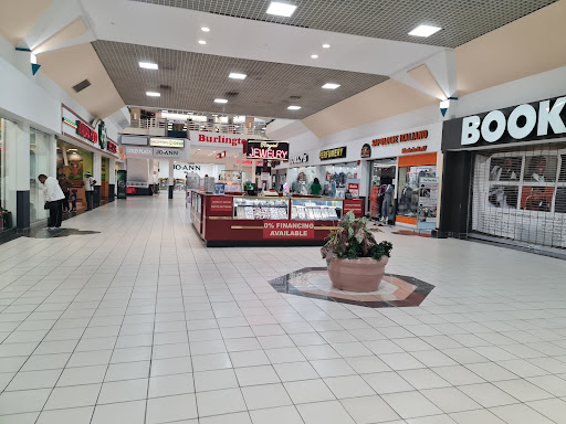 Clothing Store «Burlington Coat Factory», reviews and photos, 6200 Greenbelt Rd, Greenbelt, MD 20770, USA