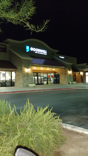 Thrift Store «Arizona Ave & Pecos Goodwill Retail Store & Donation Center», reviews and photos, 1095 S Arizona Ave, Chandler, AZ 85286, USA