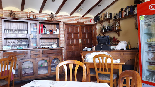 Restaurante Mío Cid C. Luis López Pando, 38, 42330 San Esteban de Gormaz, Soria, España