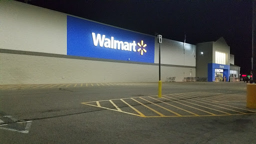 Department Store «Walmart Supercenter», reviews and photos, 14800 Fort Campbell Blvd, Oak Grove, KY 42262, USA