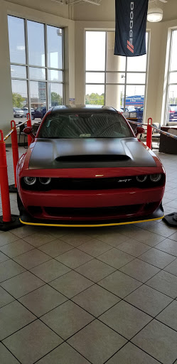 Car Dealer «Falls Chrysler Jeep Dodge», reviews and photos, 4100 State Rd, Cuyahoga Falls, OH 44223, USA