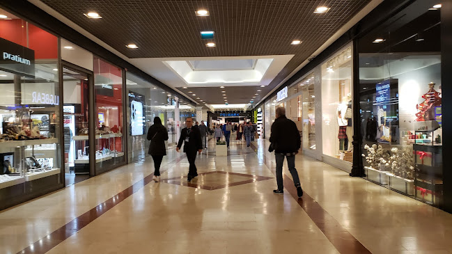 Comentários e avaliações sobre o Centro Comercial Parque Nascente