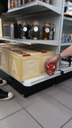 Thrift Store «Green Bay West Goodwill Retail Store & Training Center», reviews and photos