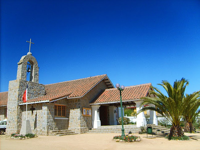 Opiniones de Iglesia El Quisco en El Quisco - Iglesia