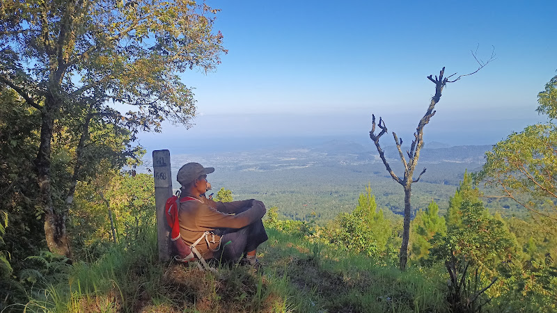 Start Pendakian Gunung Agung Desa Adat Nangka melewati Pura Lawangan