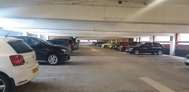 Comments and reviews of Great Northern Multi-Storey Car Park