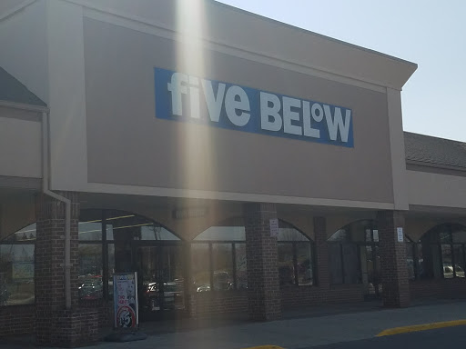 Variety Store «Five Below», reviews and photos, 2897 S Rochester Rd, Rochester Hills, MI 48307, USA