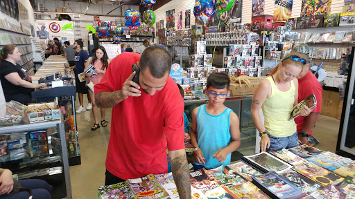Comic Book Store «Lone Star Heroes: Comics & Toys - Galveston, Texas», reviews and photos, 8910 Seawall Blvd c, Galveston, TX 77554, USA