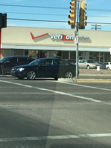 Cell Phone Store «Verizon», reviews and photos, 4405 N Oracle Rd, Tucson, AZ 85705, USA