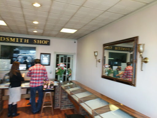 Jeweler «Sacramento Jewelers», reviews and photos, 2718 Washington Blvd # A, Arlington, VA 22201, USA