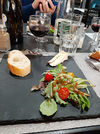 Plats et boissons du Restaurant Chez Nel à Bourg-Saint-Andéol - n°1