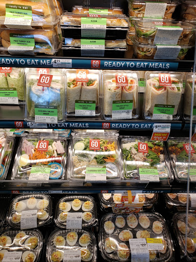 Supermarket «Giant Eagle Supermarket», reviews and photos, 7960 Plaza Blvd, Mentor, OH 44060, USA