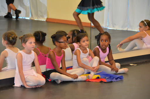 Dance School «Spotlight Dance Center», reviews and photos, 7751 Kingspointe Pkwy #102, Orlando, FL 32819, USA