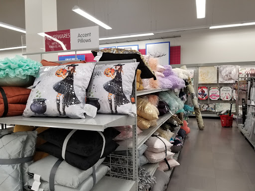 Clothing Store «Burlington Coat Factory», reviews and photos, 3671 N Freeway Blvd, Sacramento, CA 95834, USA