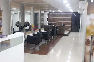 Naturals Unisex Salon Banashankari 2nd Stage BDA image