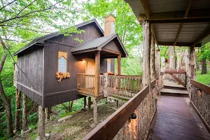 Oak Crest Treehouses and Cottages image