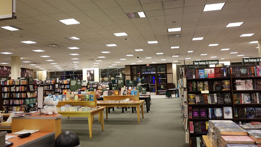 Book Store «Barnes & Noble», reviews and photos, 2000 E Rio Salado Pkwy #1032, Tempe, AZ 85281, USA