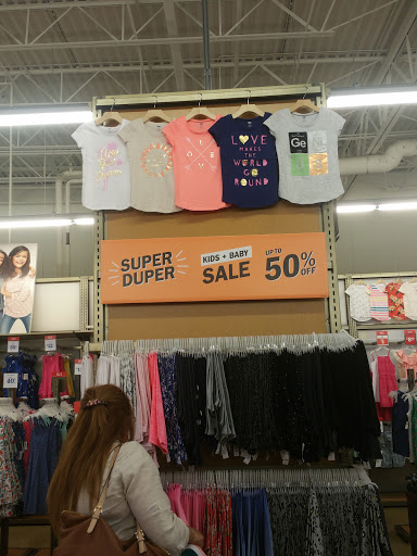 Clothing Store «Old Navy», reviews and photos, 1640 Douglas Rd, Oswego, IL 60543, USA
