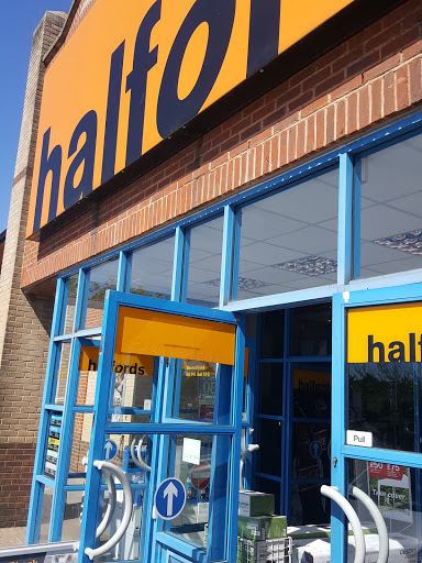 Halfords - Gosport