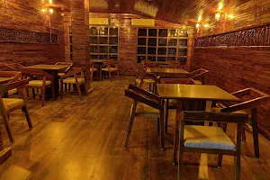 HOTEL WOODS CAFE AND RESTAURANT image
