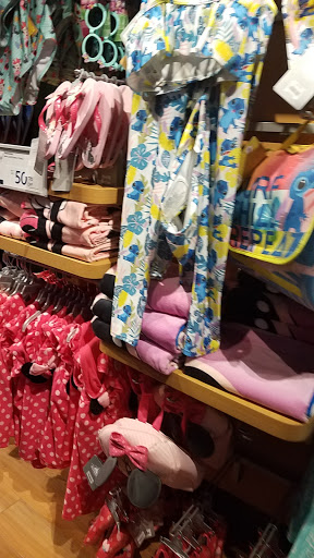 Toy Store «Disney Store», reviews and photos, 1500 Polaris Pkwy, Columbus, OH 43240, USA