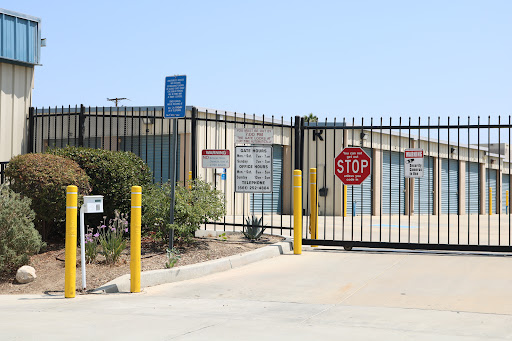 Self-Storage Facility «Golden State Storage - Oak Avenue», reviews and photos, 26825 Oak Ave, Santa Clarita, CA 91351, USA