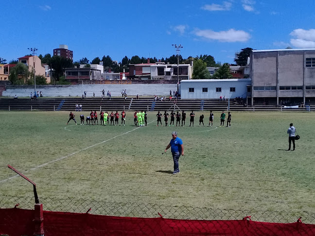 Opiniones de Club Juventud en Colonia - Campo de fútbol