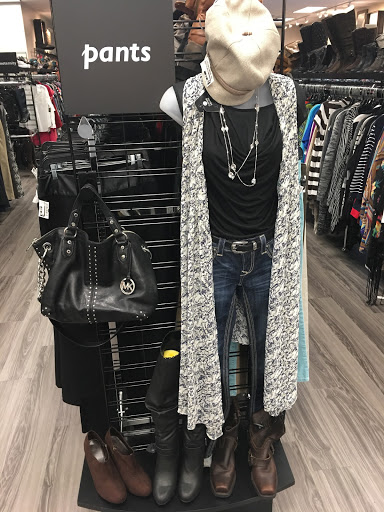 Used Clothing Store «Clothes Mentor», reviews and photos, 306 Oyster Point Rd, Newport News, VA 23602, USA
