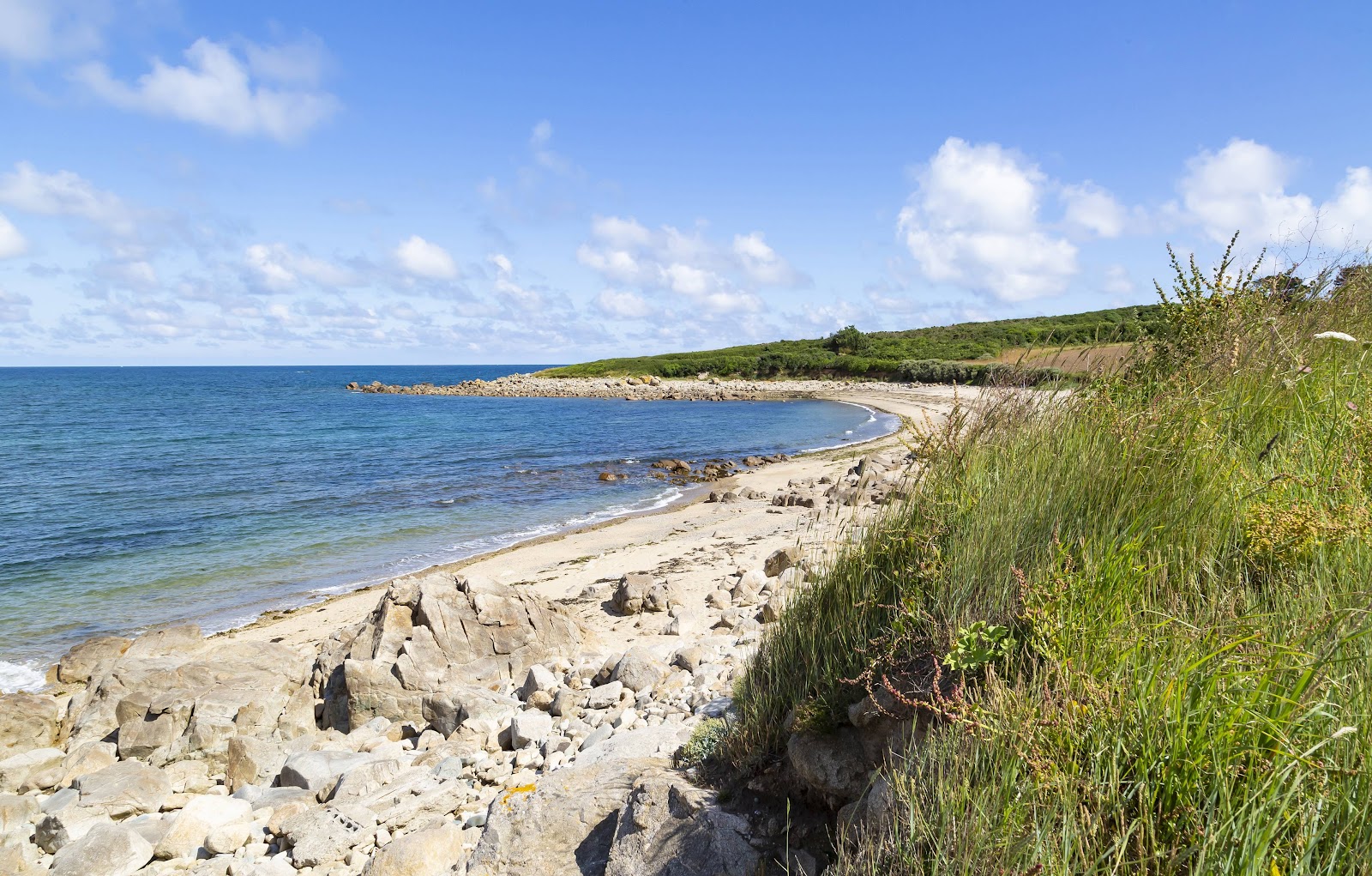Foto von Plage de Kermagen mit grauer sand & felsen Oberfläche