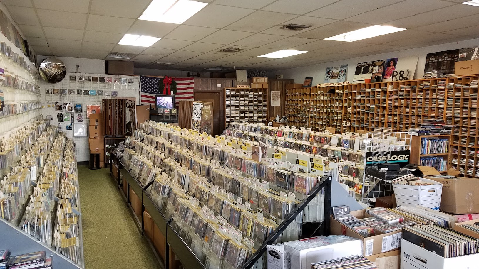 Music Town Compact Disc, Records & Cassettes