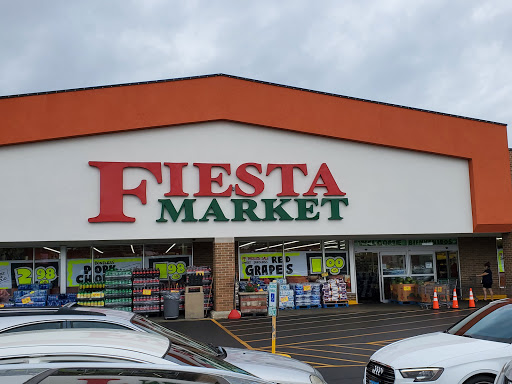 Mexican Grocery Store «Fiesta Market», reviews and photos, 939 E Irving Park Rd, Streamwood, IL 60107, USA