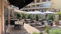 Atmosphère du Restaurant méditerranéen LE 65 BIS RESTAURANT à Vallauris - n°2