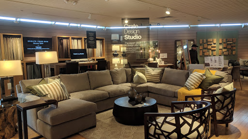 Furniture Store «Crate & Barrel», reviews and photos, 4999 Old Orchard Road4999, Skokie, IL 60077, USA