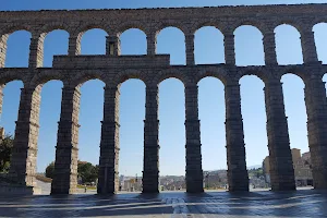 Segovia, Guía Segovia, Visitas Guiadas en Segovia, Experiencias y Actividades en Segovia, Escape City Tour, Vuelos en Globo image