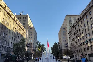 Paseo Bulnes image