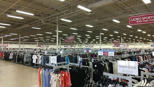 Clothing Store «Burlington Coat Factory», reviews and photos, 8204 S Orange Blossom Trail, Orlando, FL 32809, USA