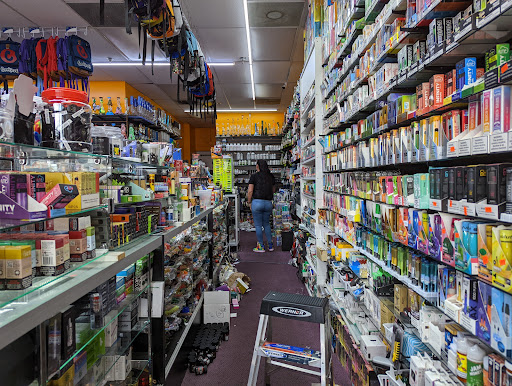 Shopping Mall «Fairfield Shopping Center», reviews and photos, 5322 Lord Dunmore Ct, Virginia Beach, VA 23464, USA