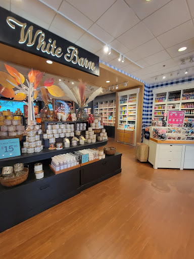 Beauty Supply Store «Bath & Body Works», reviews and photos, 1001 75th St, Woodridge, IL 60517, USA
