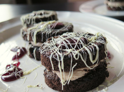 Wine Bar «Mouse Trap Cafe Wine and Cheese Bar, Full Bar», reviews and photos, 203 Broadway, Amityville, NY 11701, USA