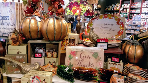 American Restaurant «Cracker Barrel Old Country Store», reviews and photos, 475 Rivers Edge Dr, Milford, OH 45150, USA