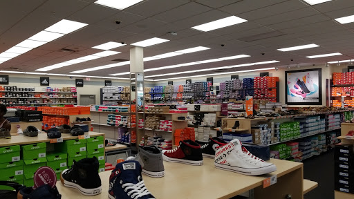 Shoe Store «Rack Room Shoes», reviews and photos, 735 Premium Outlets Blvd, Hagerstown, MD 21740, USA