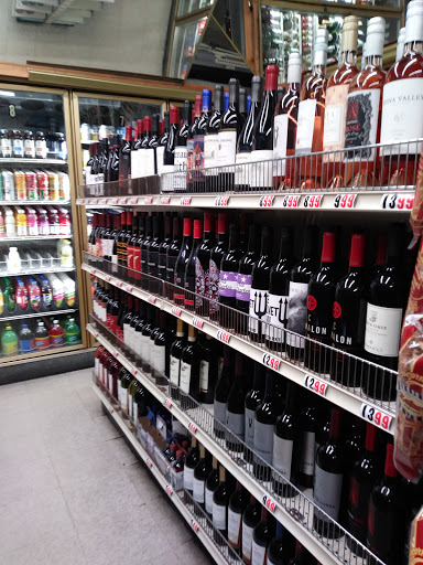 Liquor Store «Sav Mor Liquor Store», reviews and photos, 1333 Peralta St, Oakland, CA 94607, USA