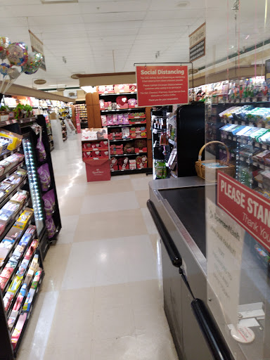 Grocery Store «D & W Fresh Market», reviews and photos, 151 West Grand River Avenue, Williamston, MI 48895, USA