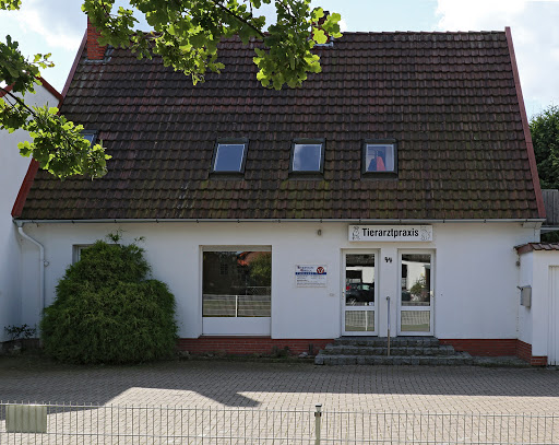 Veterinarian Stephan Greul unter Oyten, Niedersachsen
