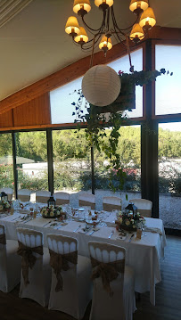 Atmosphère du Restaurant Carré des Cavaliers par De Bouche en Bouche traiteur à Villeneuve-Loubet - n°16