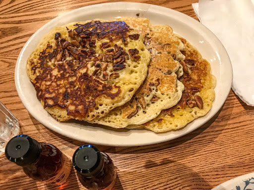 American Restaurant «Cracker Barrel Old Country Store», reviews and photos, 4758 Lanier Islands Pkwy, Buford, GA 30518, USA