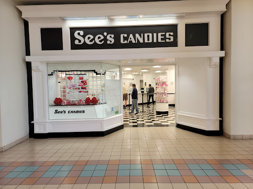 Shopping Mall «Stonewood Center», reviews and photos, 251 Stonewood St, Downey, CA 90241, USA