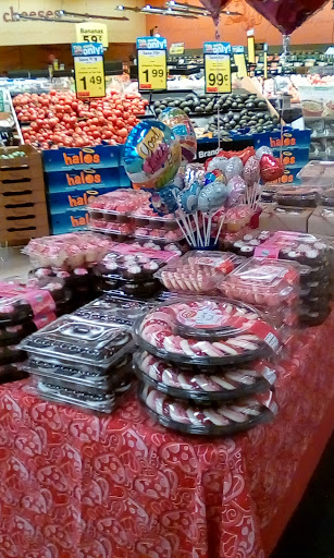 Grocery Store «Hannaford Supermarket», reviews and photos, 401 E Albany St, Herkimer, NY 13350, USA