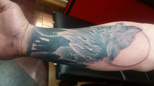 Find planet tattoo ideas for your next unique tattoo in Rome at Eternal Expressions